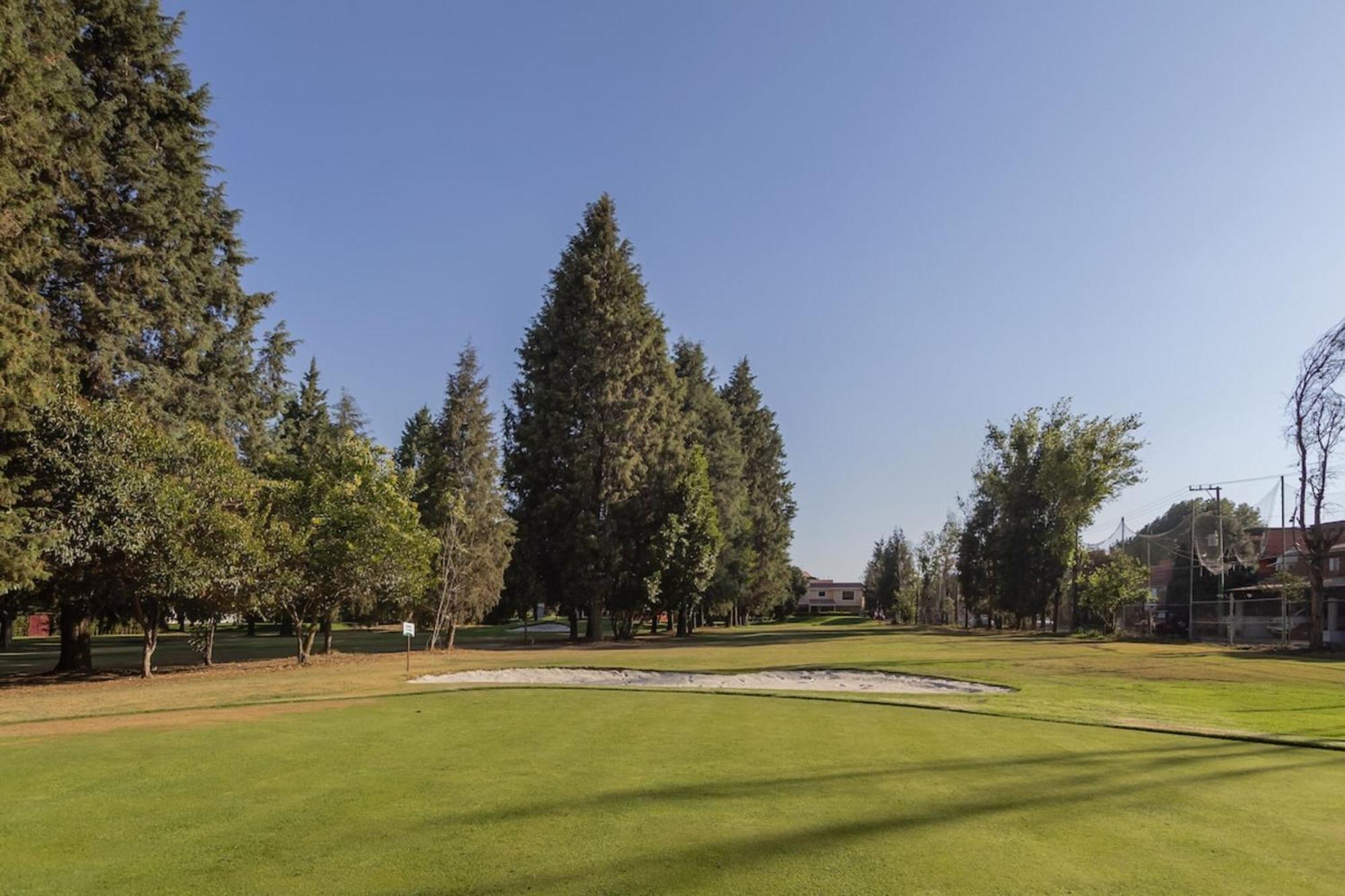 Capital O La Huerta Golf & Hotel チョルーラ エクステリア 写真